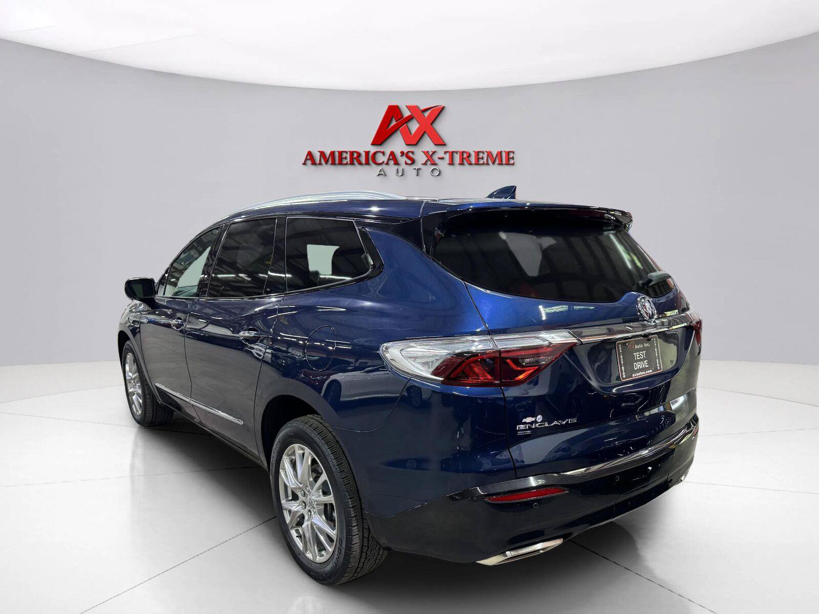 Used 2023 Buick Enclave Essence w/ Experience Buick Package AWD/4WD image 6