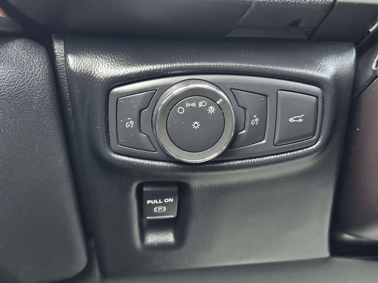 Used 2017 Lincoln MKX Reserve AWD/4WD image 32