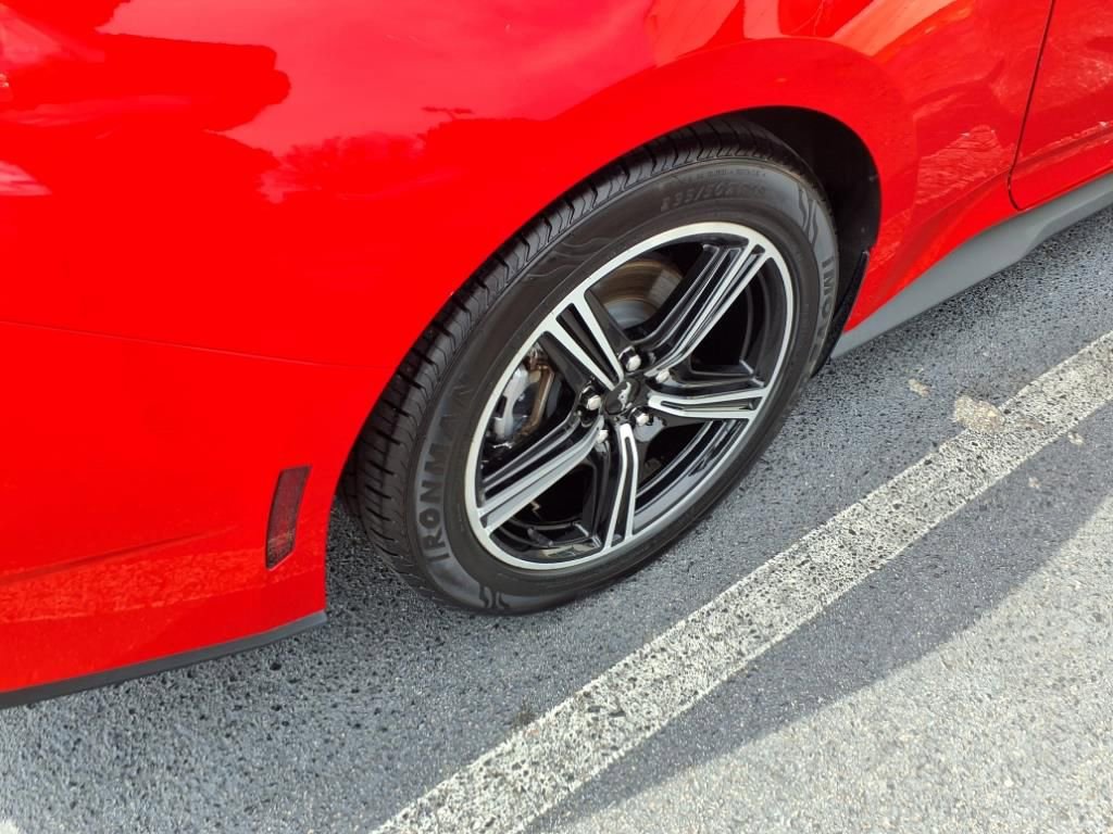 Used 2024 Ford Mustang Premium image 5