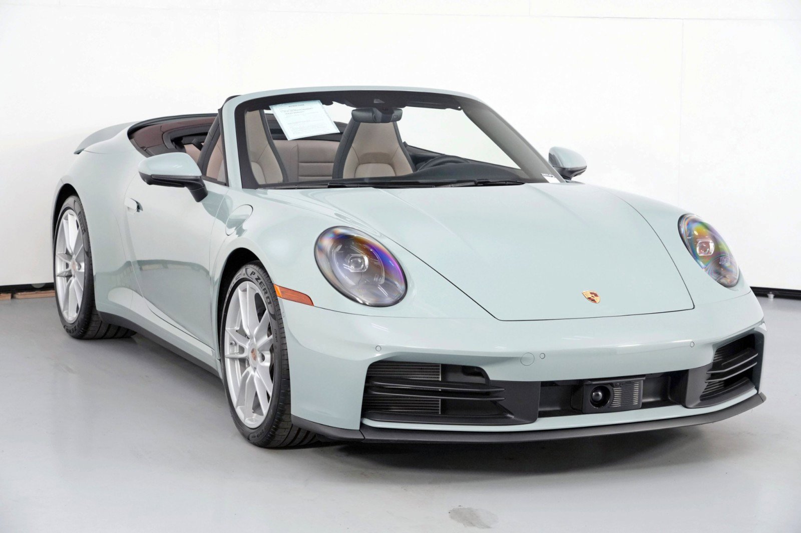 Used 2025 Porsche 911 Carrera RWD image 53