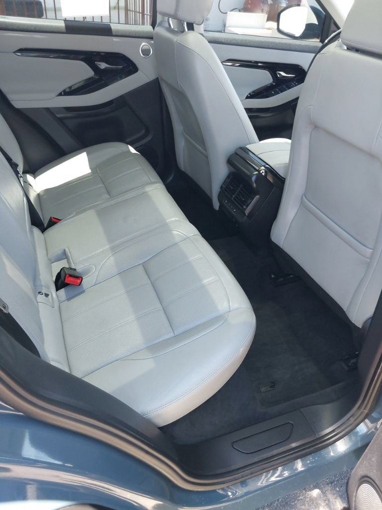Used 2024 Land Rover Range Rover Evoque S AWD/4WD image 9