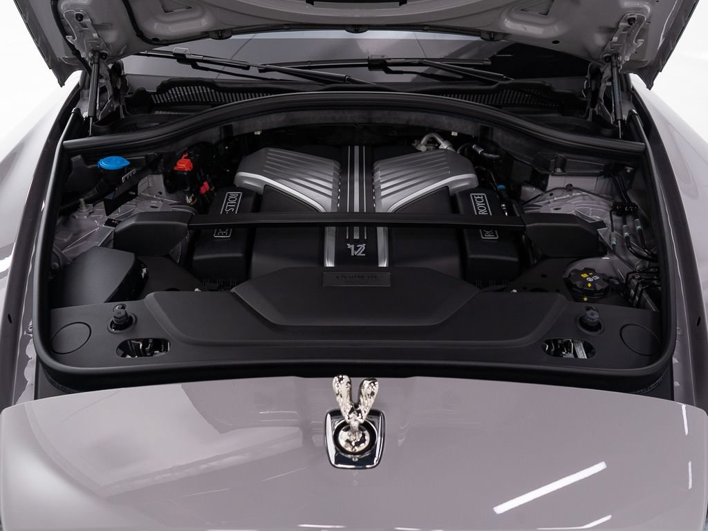 Certified 2025 Rolls-Royce Cullinan AWD/4WD image 55