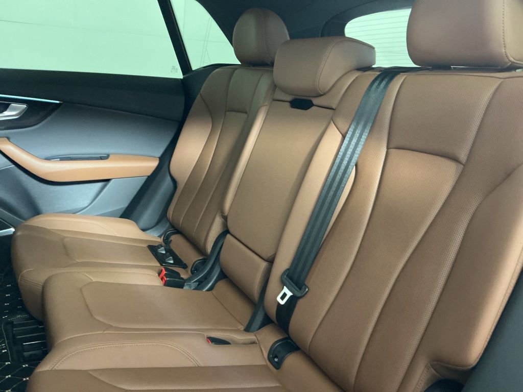 Used 2020 Audi Q8 Premium Plus w/ Premium Plus Package image 26