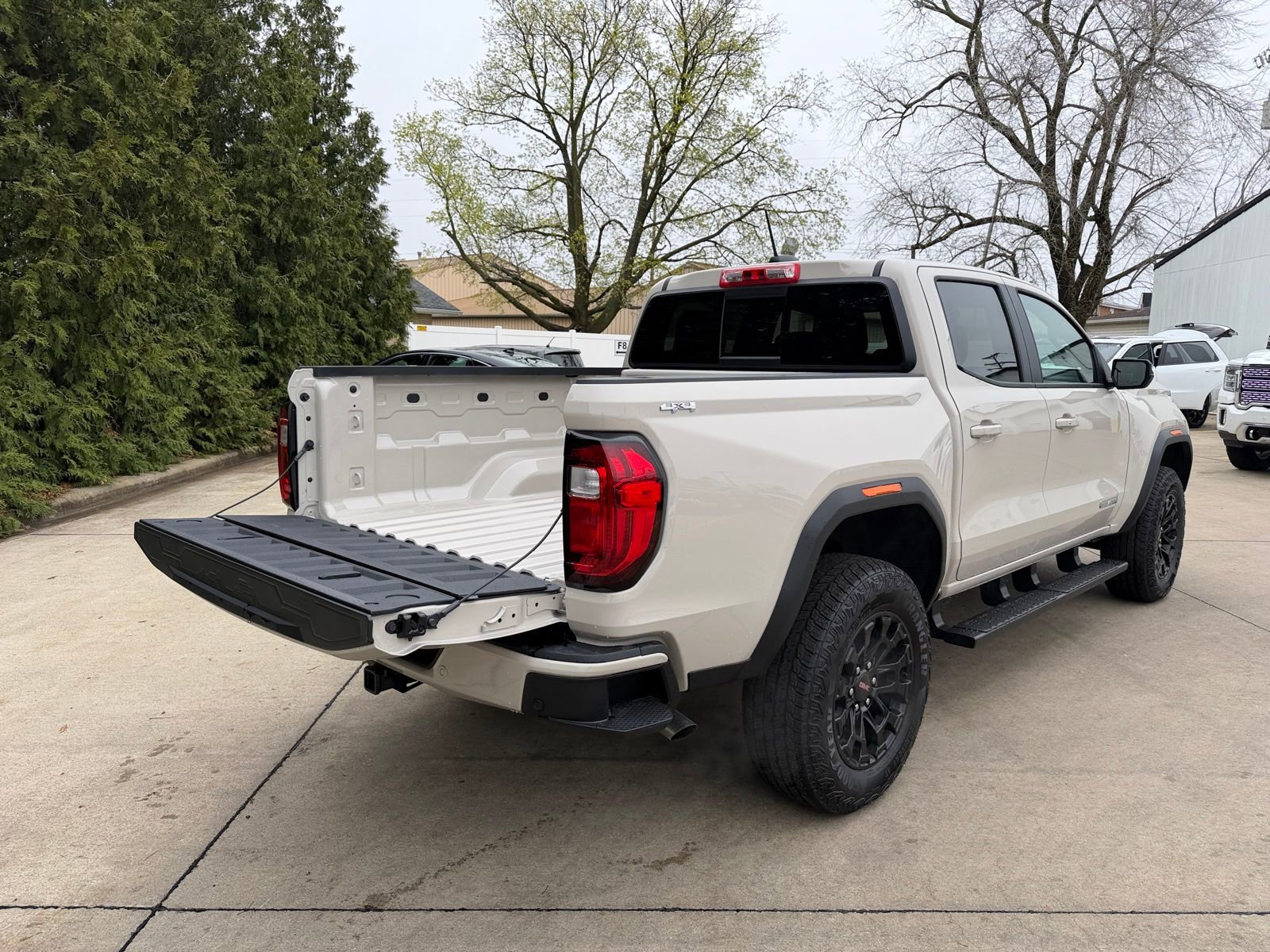 New 2026 GMC Canyon Elevation w/ Convenience Package image 52