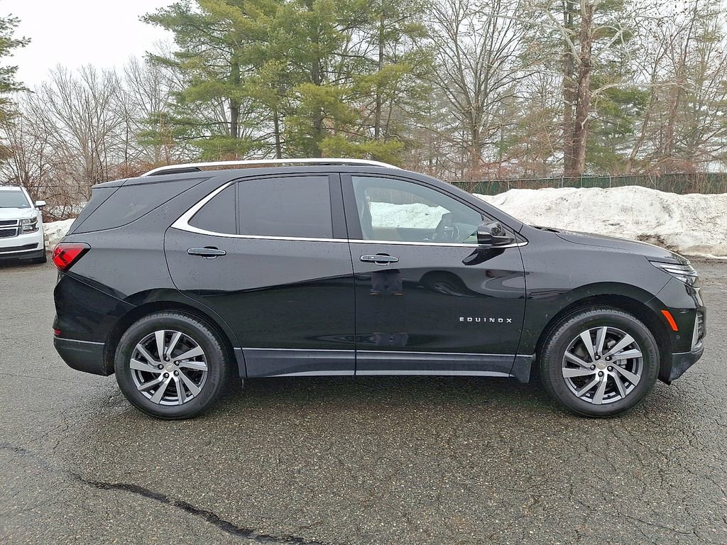 Used 2023 Chevrolet Equinox Premier image 7