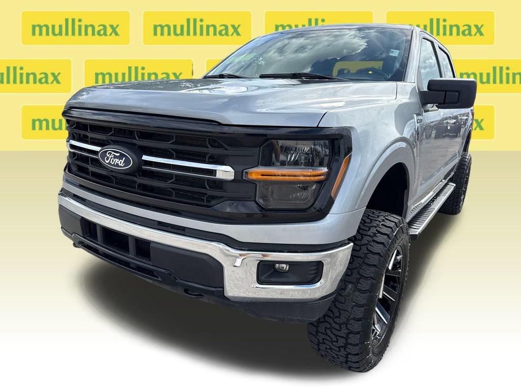 Used 2025 Ford F150 XLT w/ Equipment Group 301A Standard AWD/4WD image 9