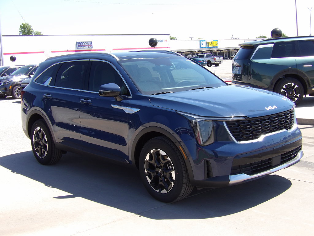 New 2026 Kia Sorento S w/ S Panoramic Sunroof Package FWD image 4