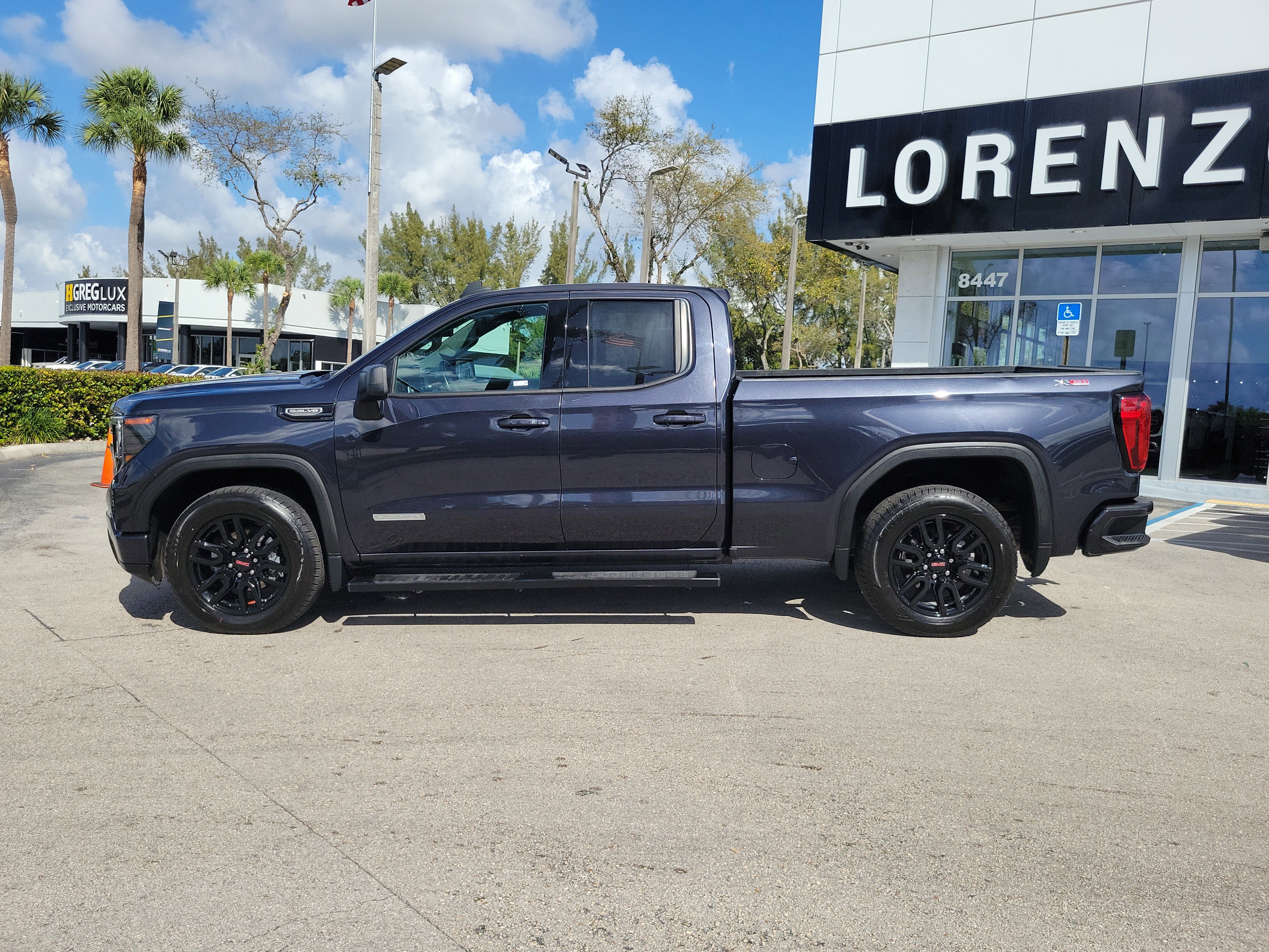 Used 2023 GMC Sierra 1500 Elevation image 8