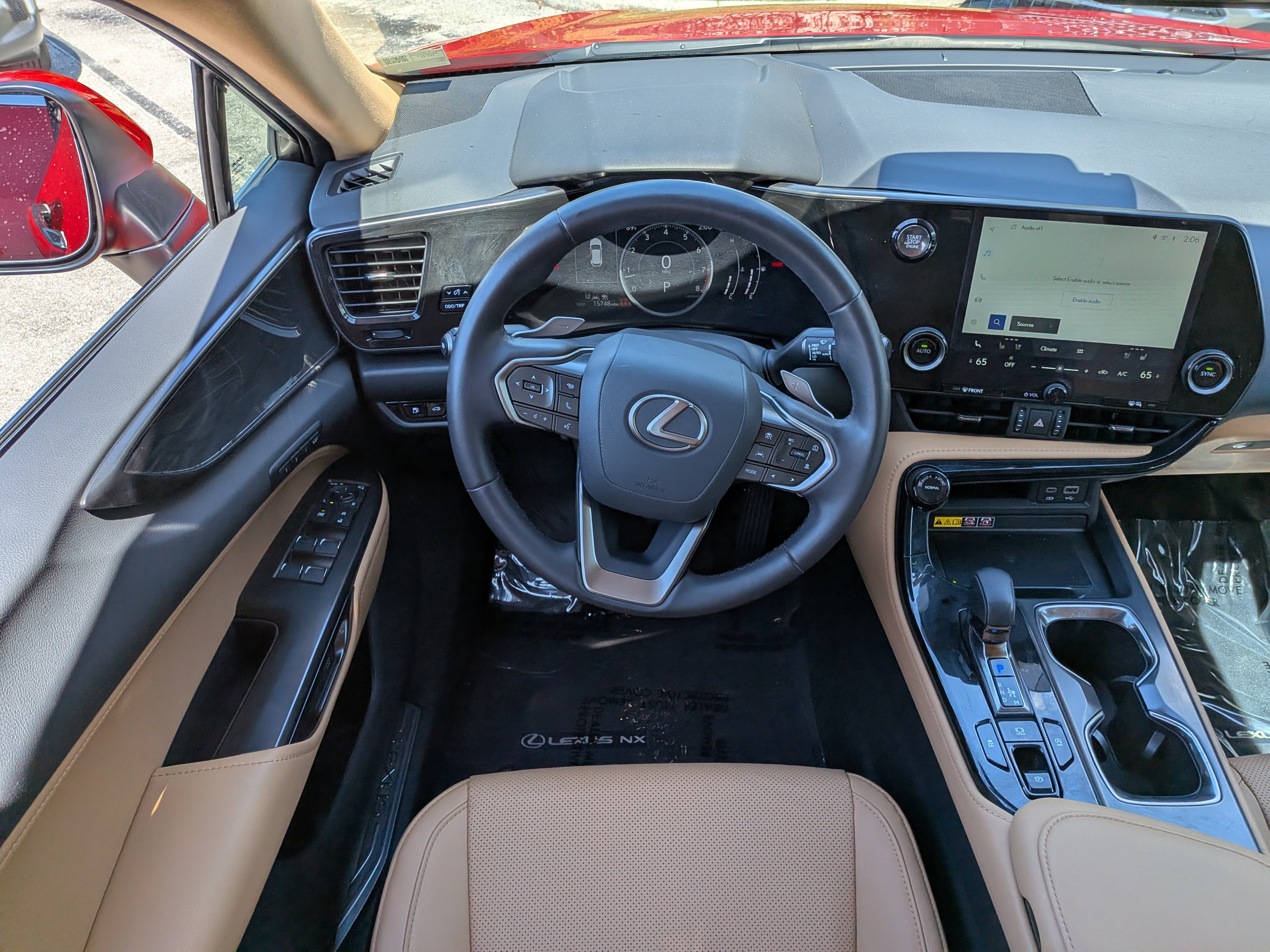 Used 2025 Lexus NX 250 FWD w/ Towing Package (2000 Lbs) image 18