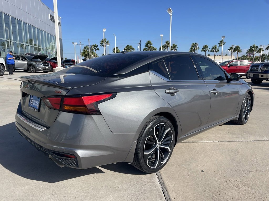 Certified 2023 Nissan Altima 2.5 SR image 3
