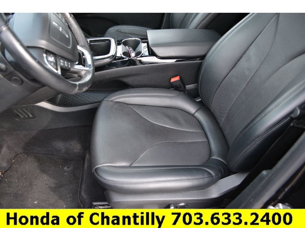 Used 2023 Lincoln Nautilus Reserve AWD/4WD image 29