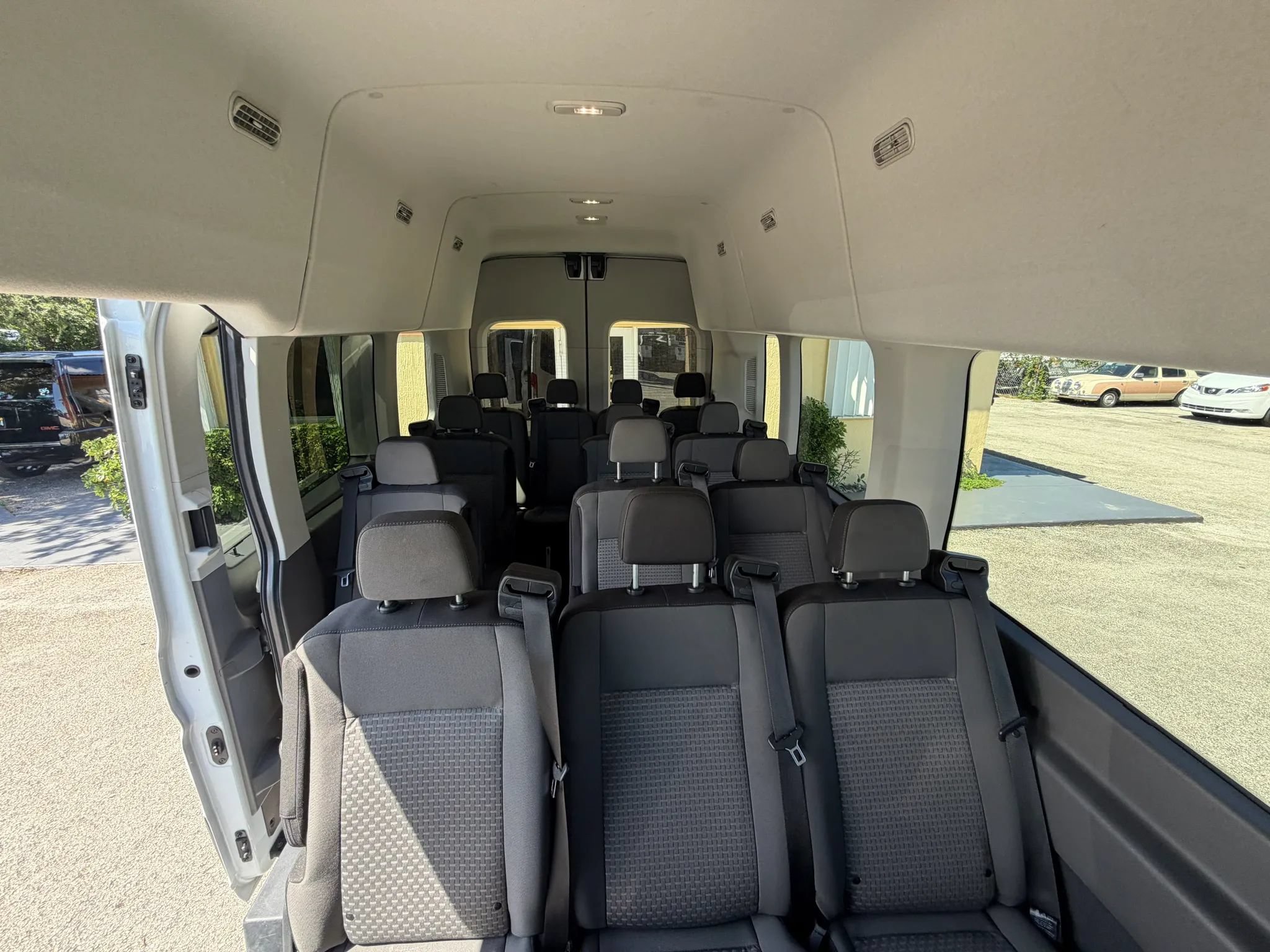 Used 2024 Ford Transit 350 148 High Roof Wagon RWD image 10