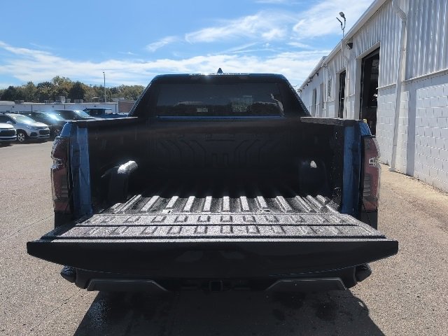 New 2026 Chevrolet Silverado EV LT image 19