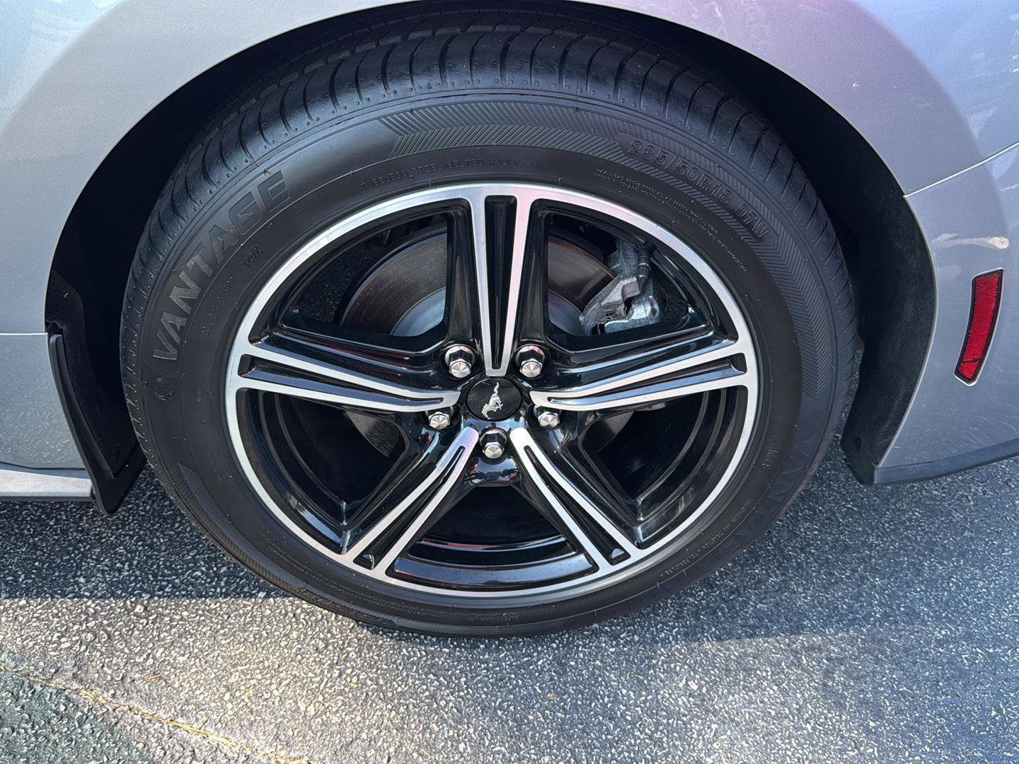 Used 2024 Ford Mustang Premium image 27