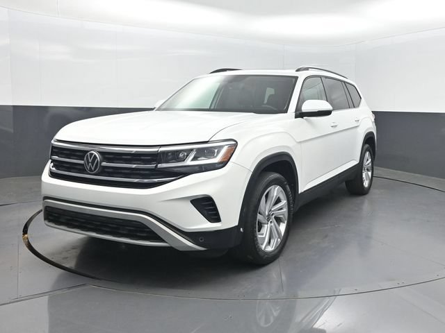 Used 2022 Volkswagen Atlas SE w/ Panoramic Sunroof Package FWD image 2
