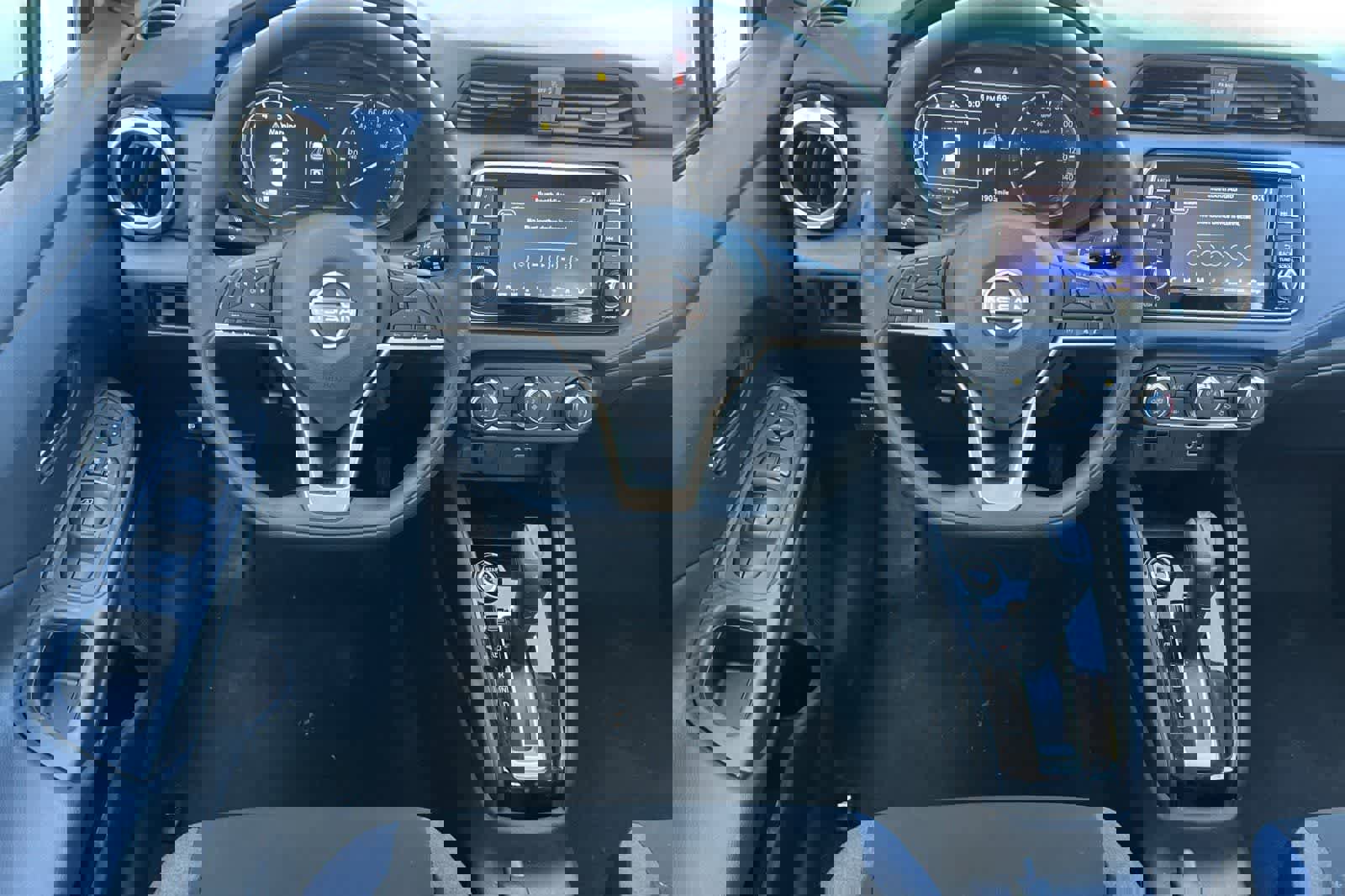 Used 2025 Nissan Versa SV w/ Trunk Package FWD image 16