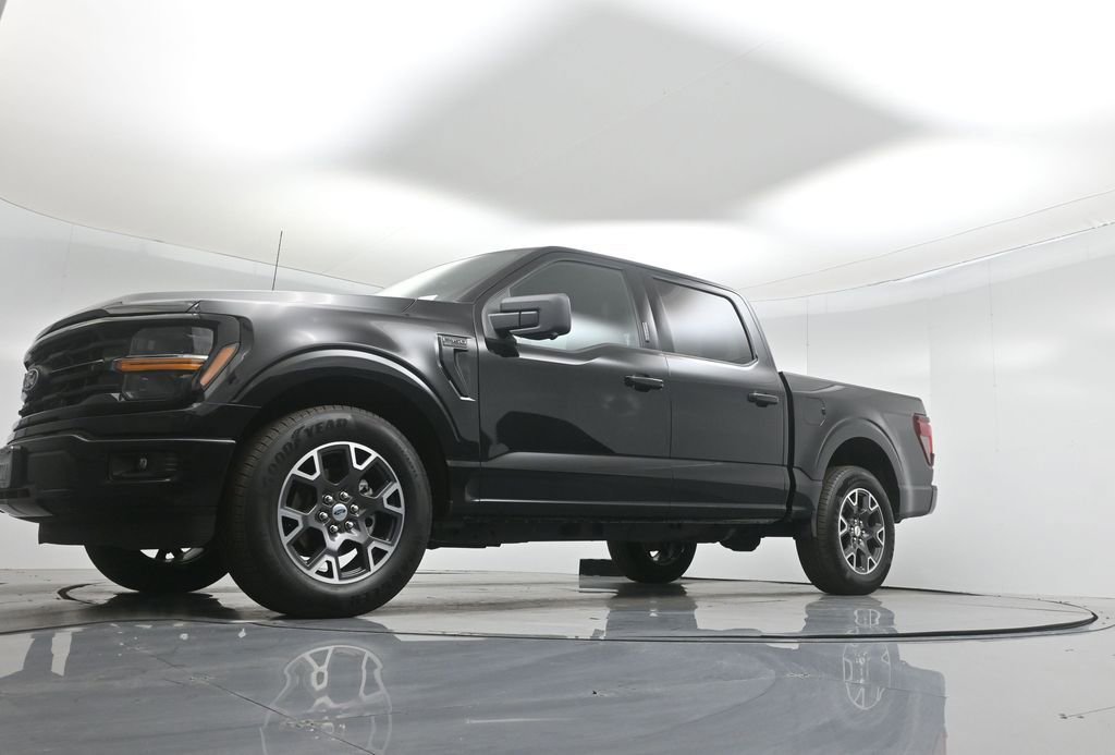 New 2024 Ford F150 XLT w/ XLT Black Appearance Package image 41