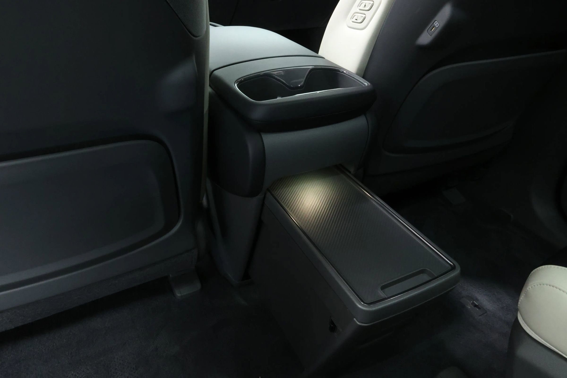 Used 2024 Kia EV9 GT-Line image 71