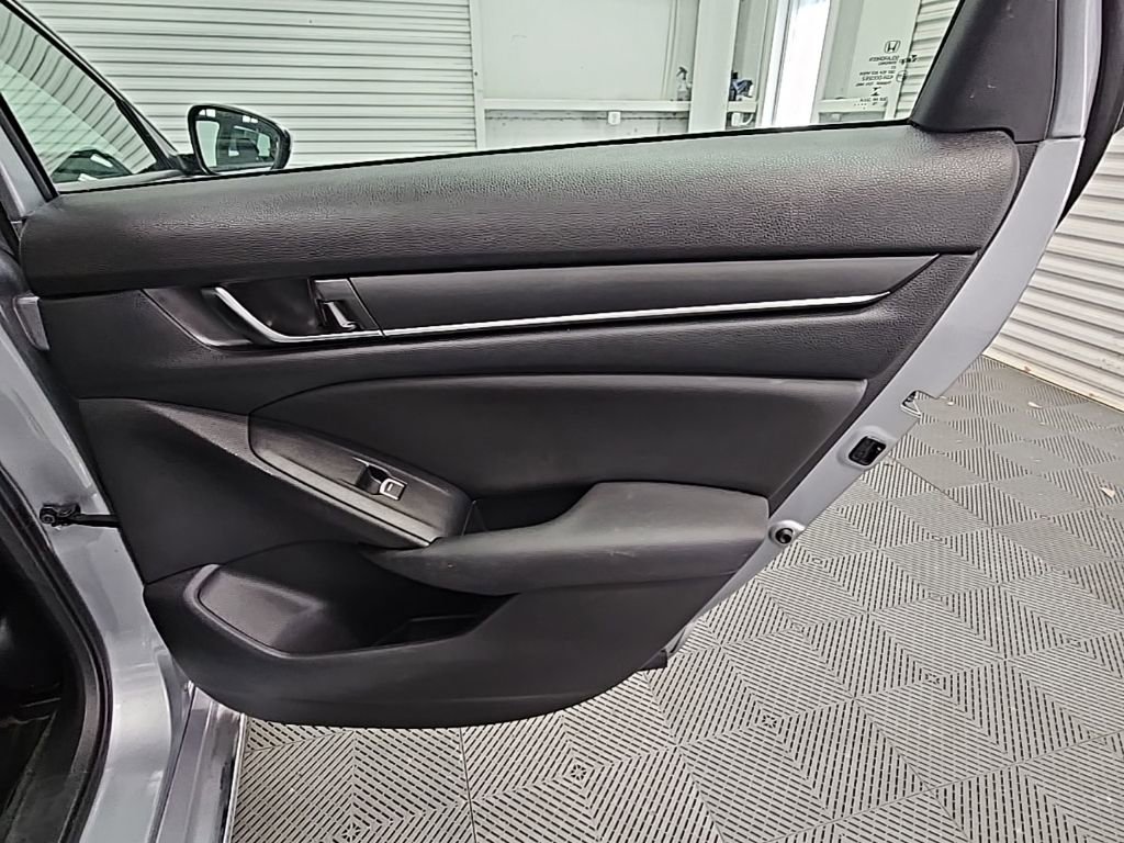 Used 2020 Honda Accord EX image 36