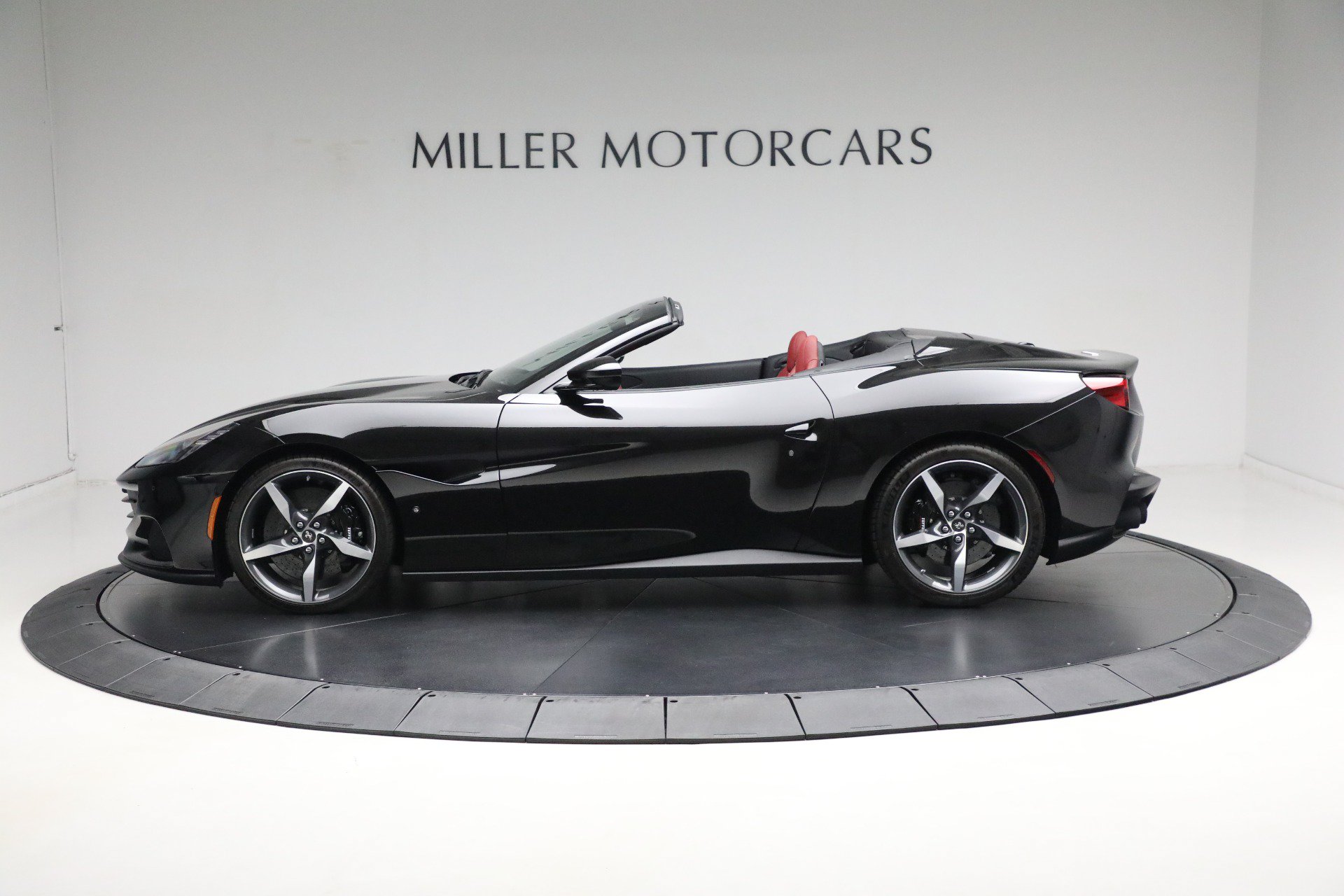 Certified 2023 Ferrari Portofino M RWD image 3