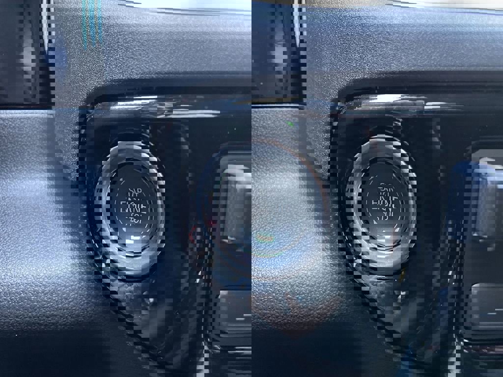 Certified 2025 Chevrolet Silverado 1500 High Country image 32