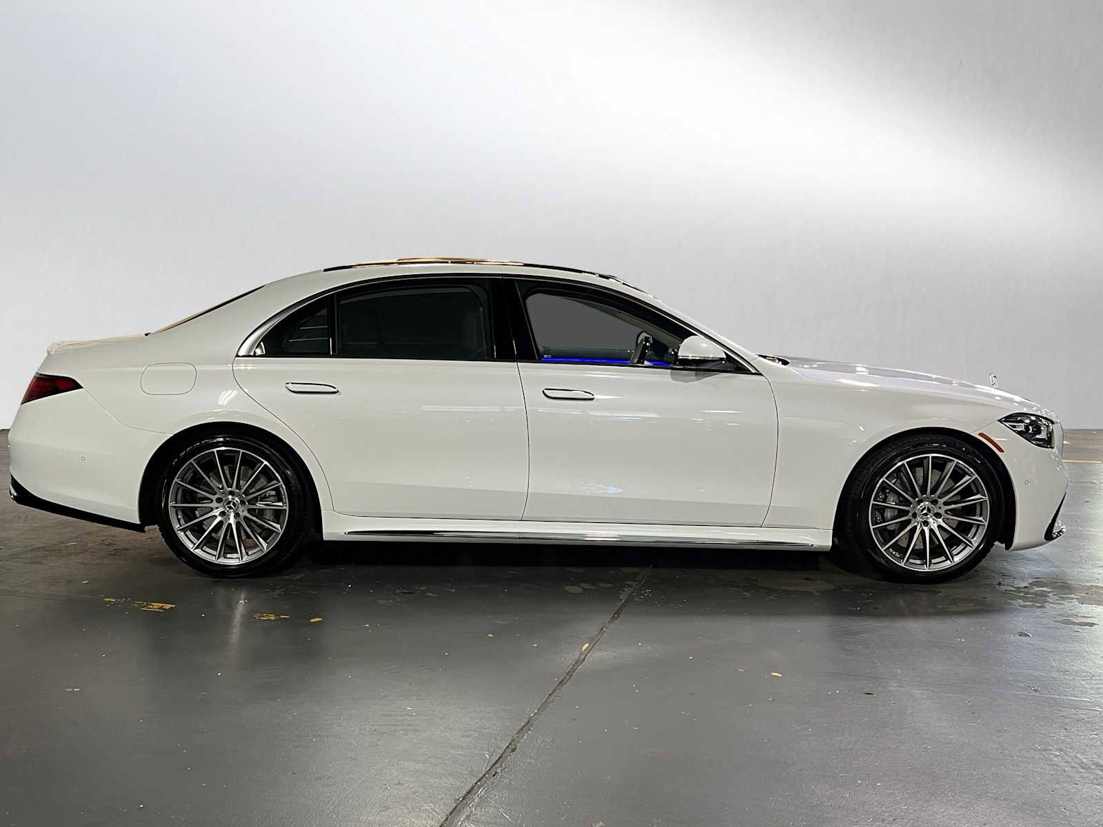New 2026 Mercedes-Benz S 580 4MATIC Sedan image 2