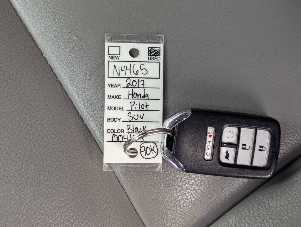 Used 2017 Honda Pilot Touring image 41