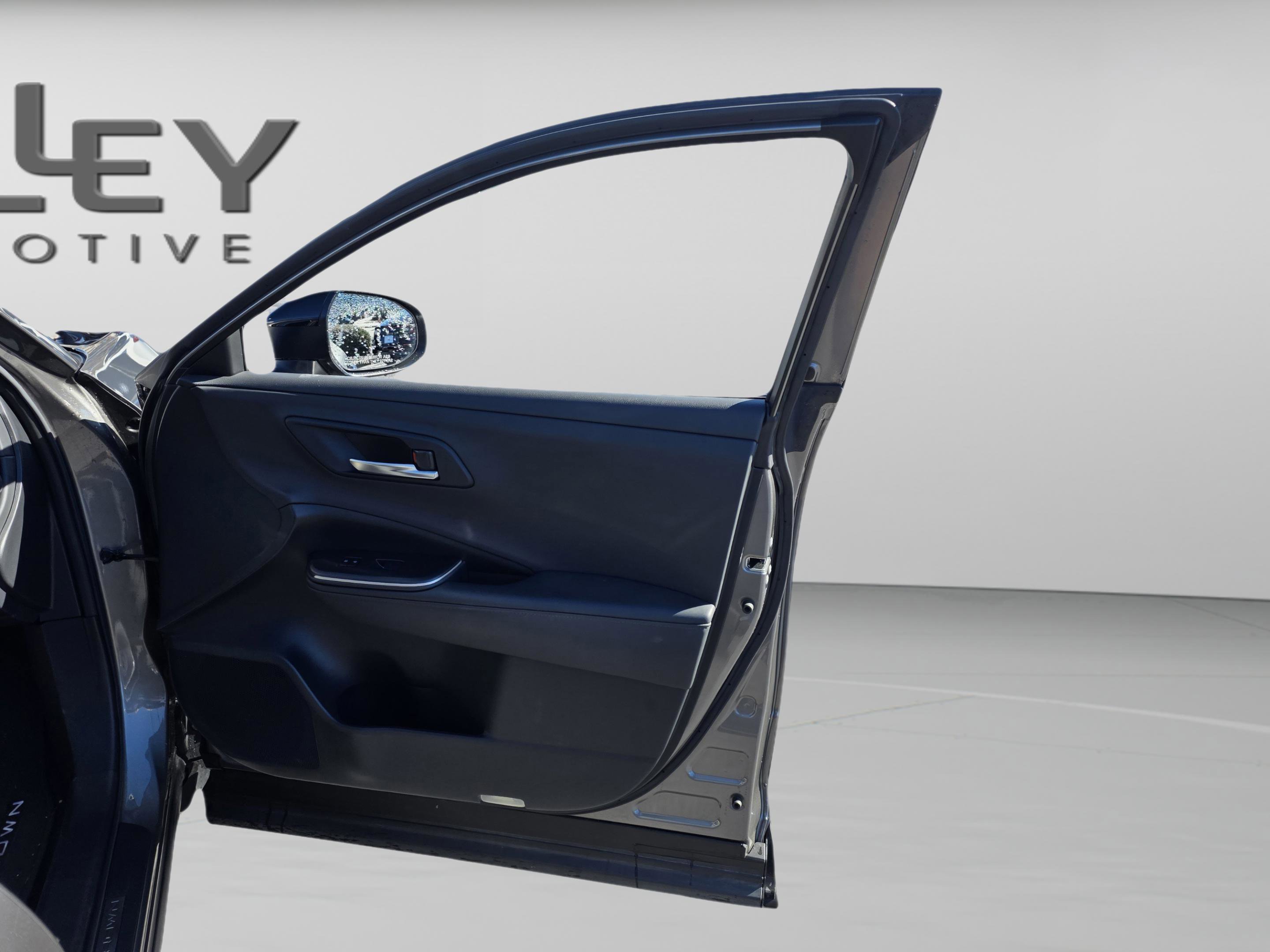 Used 2023 Toyota Crown Platinum image 26