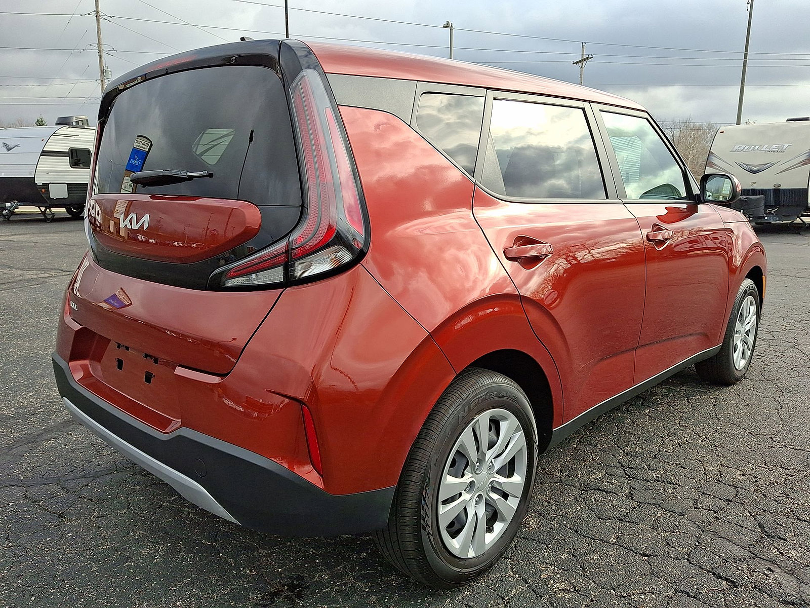 Used 2025 Kia Soul LX FWD image 24