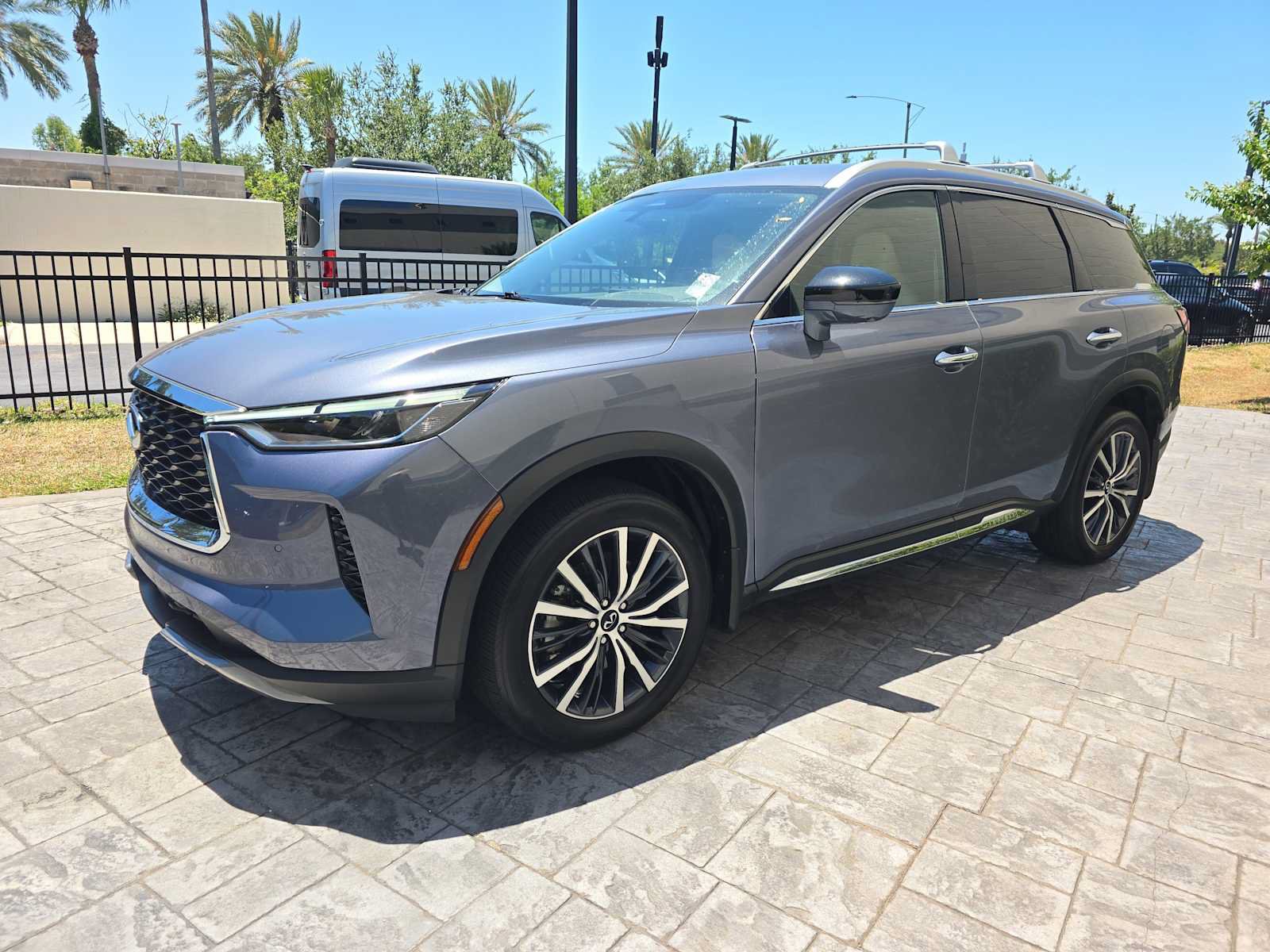 Certified 2025 INFINITI QX60 Sensory AWD/4WD image 8
