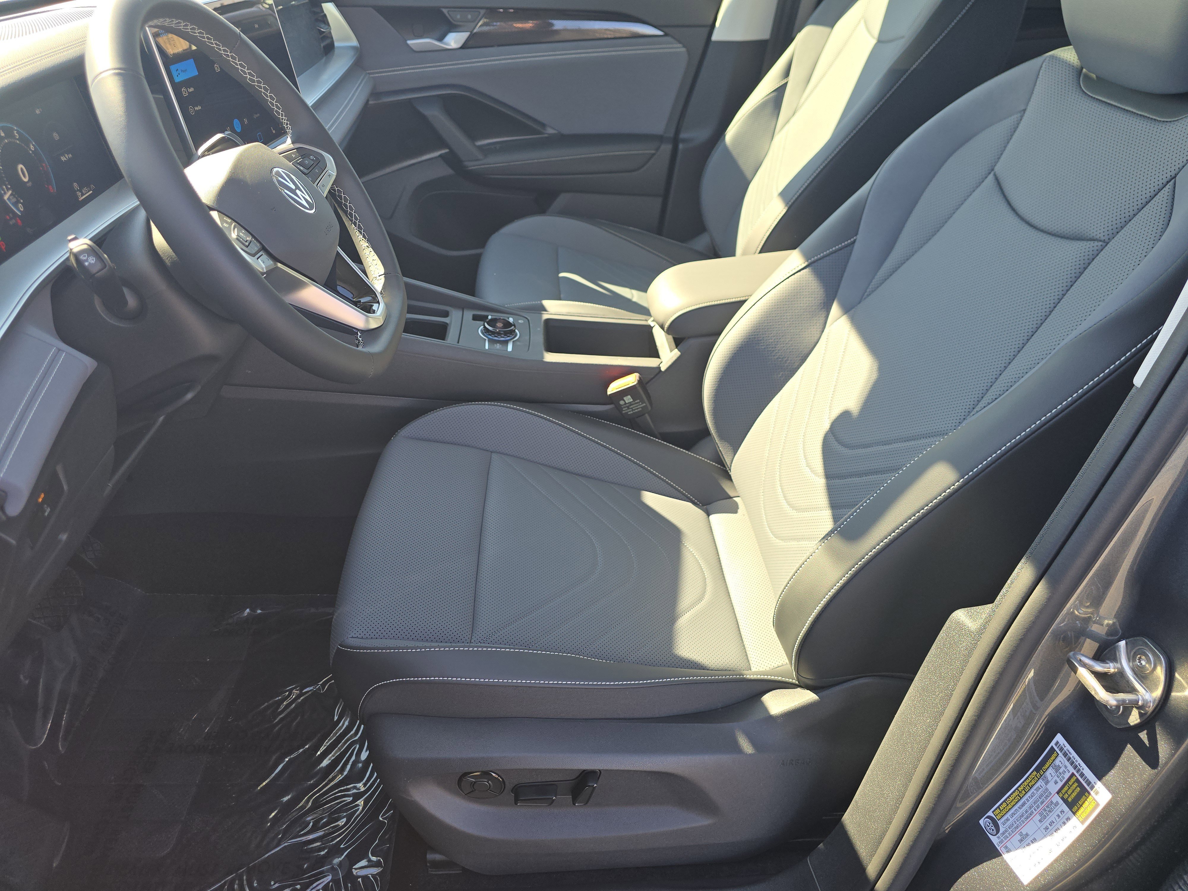 New 2026 Volkswagen Tiguan SE image 19