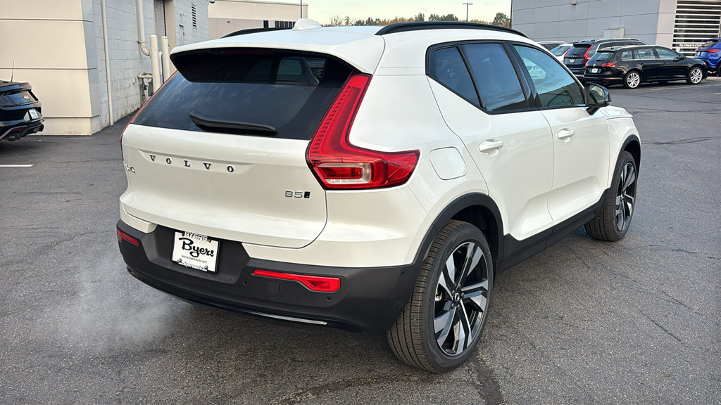 New 2026 Volvo XC40 B5 Plus w/ Protection Package Premier AWD/4WD image 28