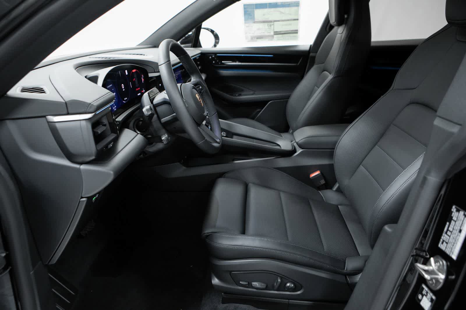 New 2026 Porsche Macan Electric RWD image 22