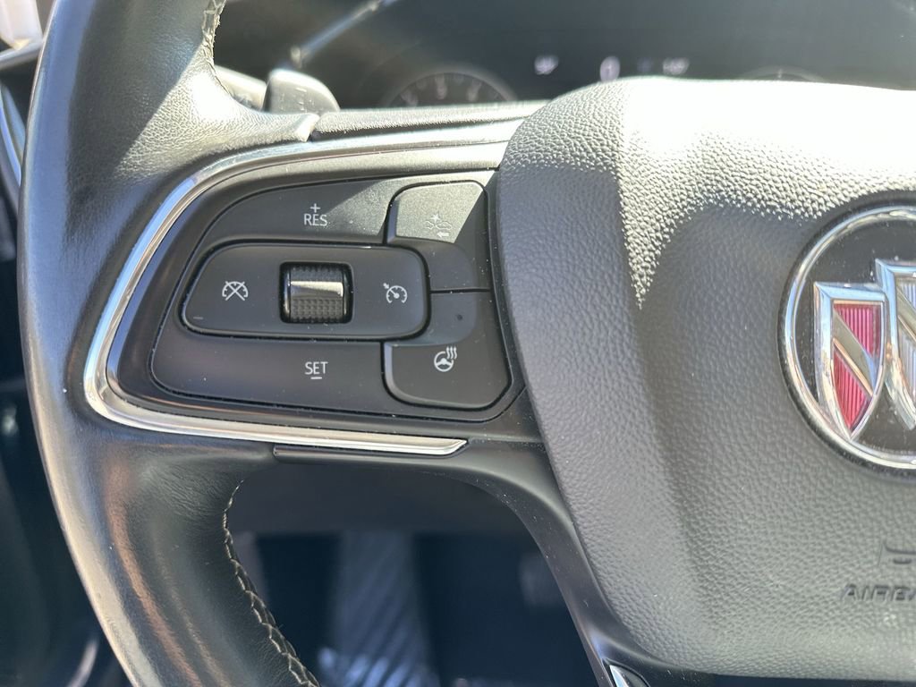 Used 2023 Buick Envision Essence image 29