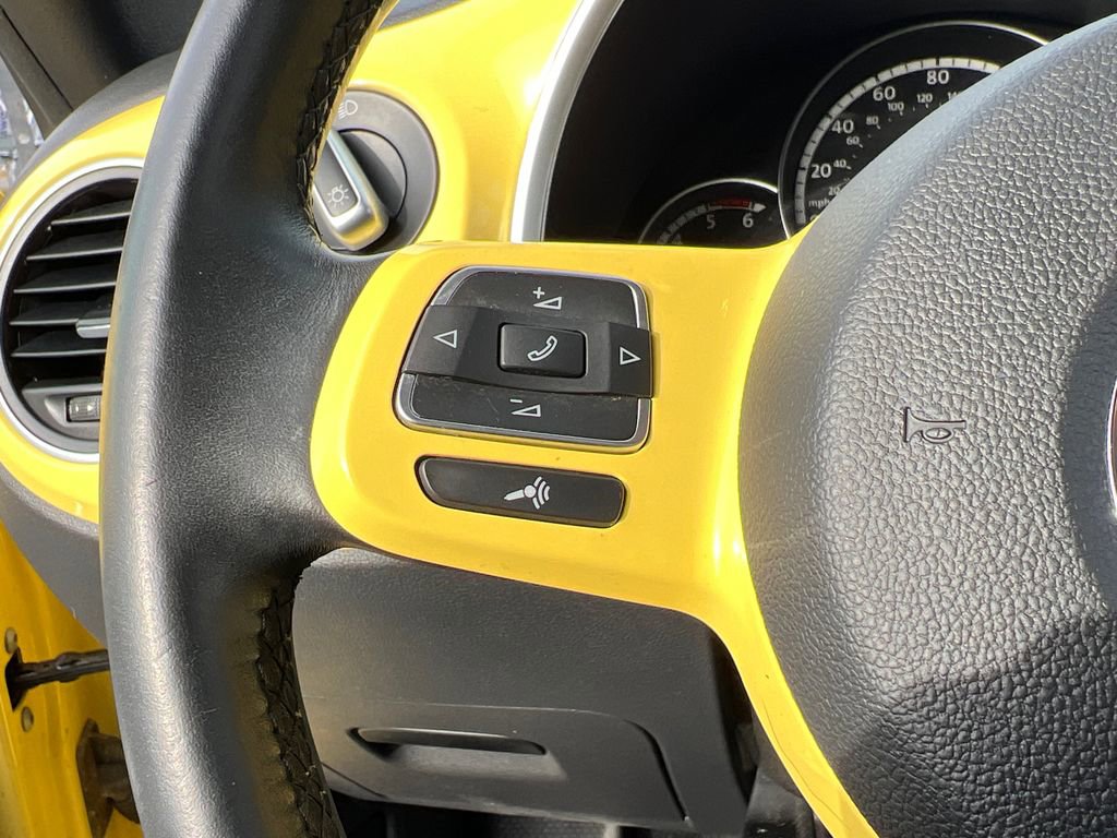 Used 2014 Volkswagen Beetle TDI image 30