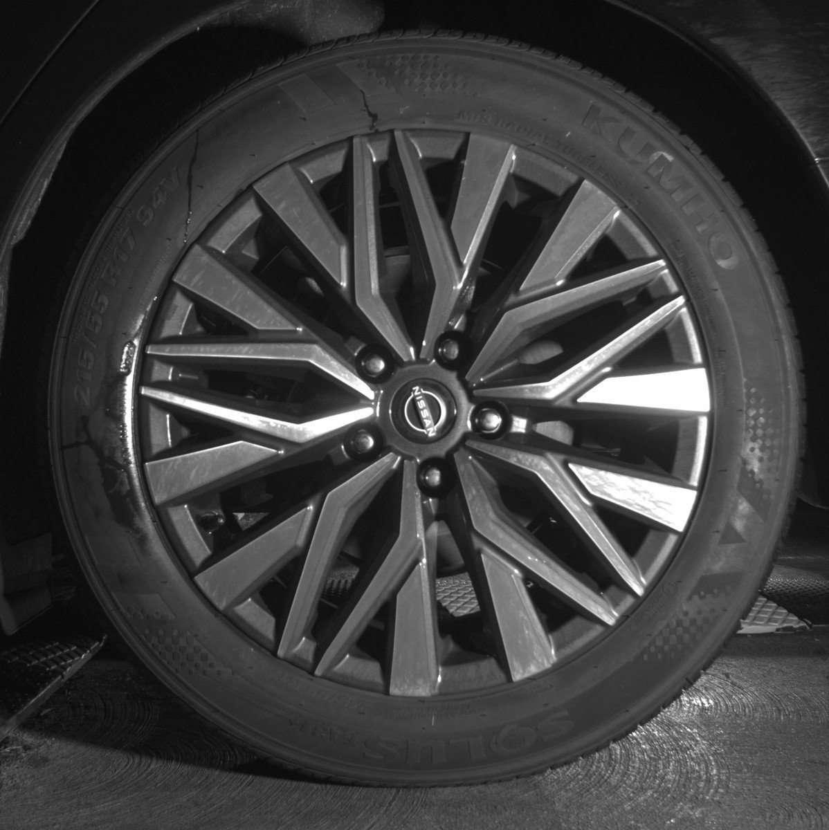 Used 2025 Nissan Altima 2.5 SV image 14