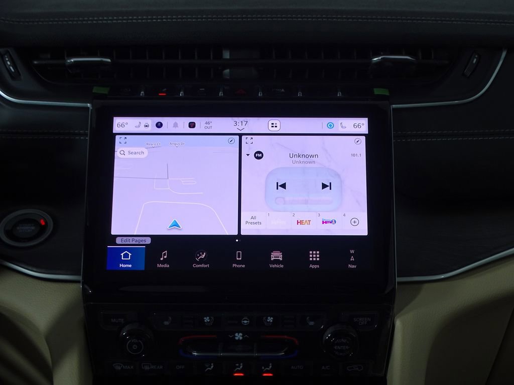 New 2025 Jeep Grand Cherokee L Limited image 35