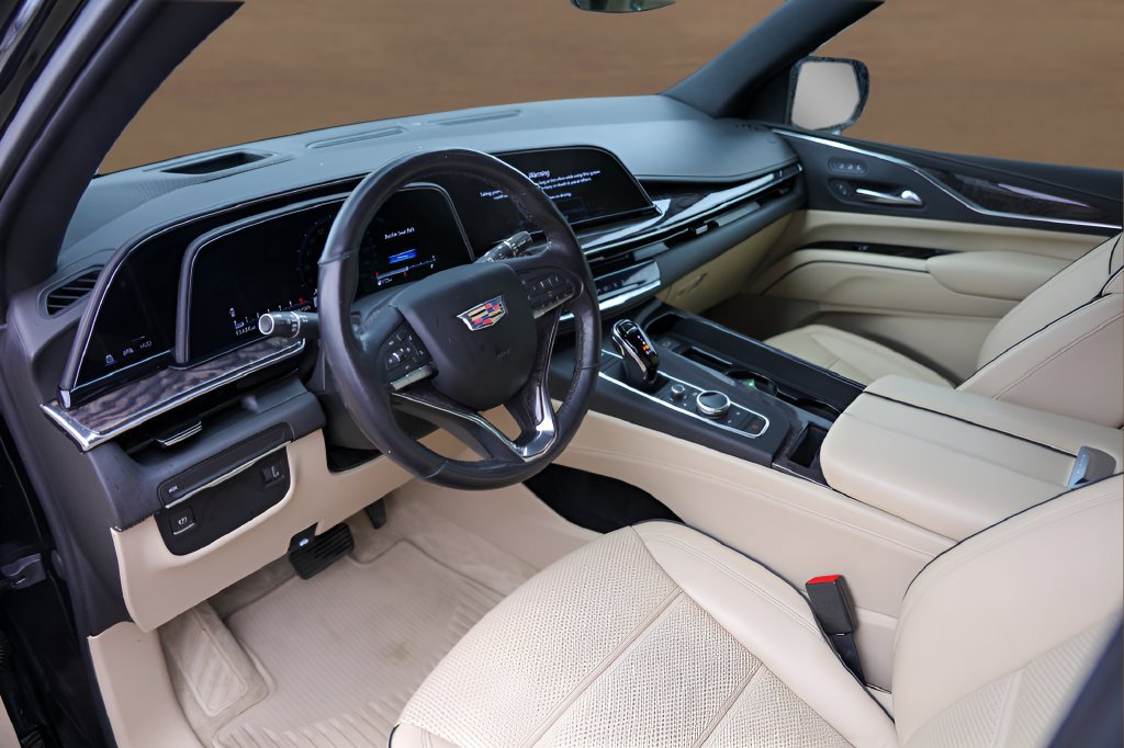 Used 2021 Cadillac Escalade Premium Luxury RWD image 11
