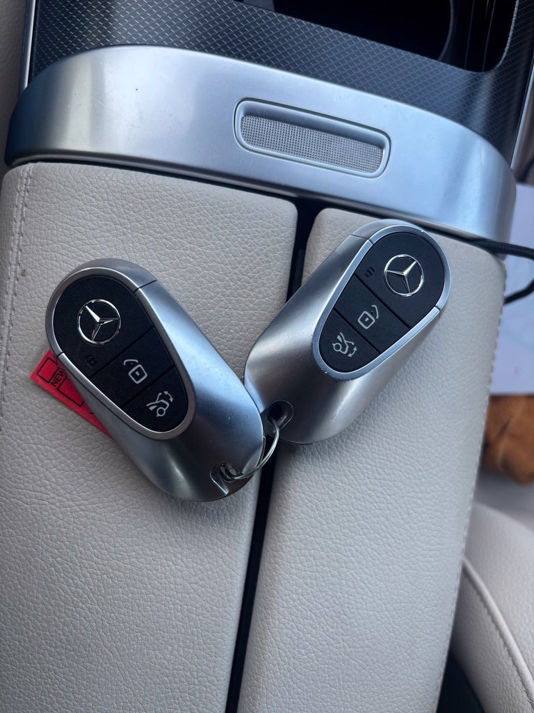 Used 2024 Mercedes-Benz C 300 Sedan image 13