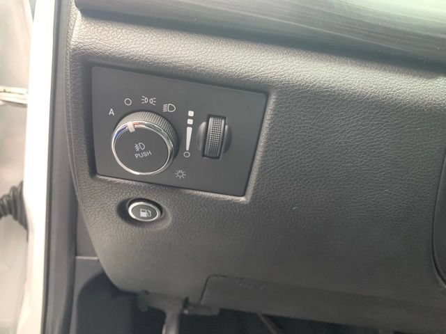 Used 2022 Jeep Grand Cherokee Laredo X AWD/4WD image 24