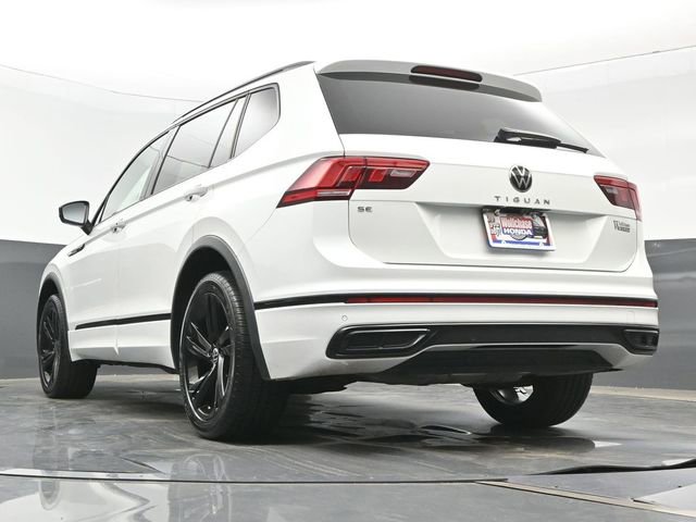Used 2023 Volkswagen Tiguan SE R-Line FWD image 23