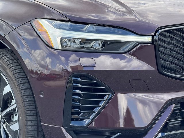 New 2026 Volvo XC60 T8 Ultra w/ Climate Package image 3
