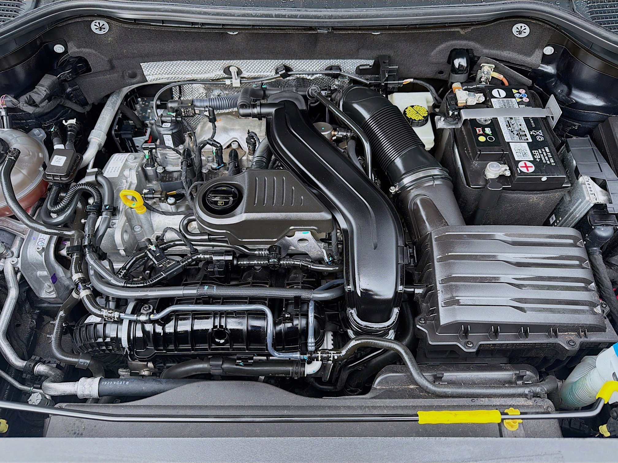 Certified 2023 Volkswagen Taos S image 34