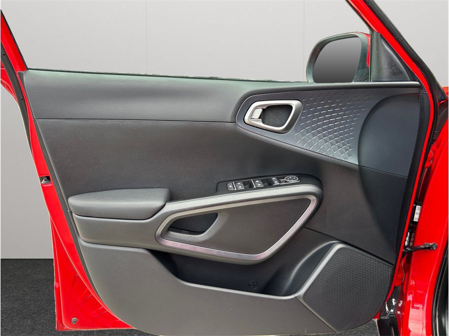 Used 2021 Kia Soul S FWD image 18