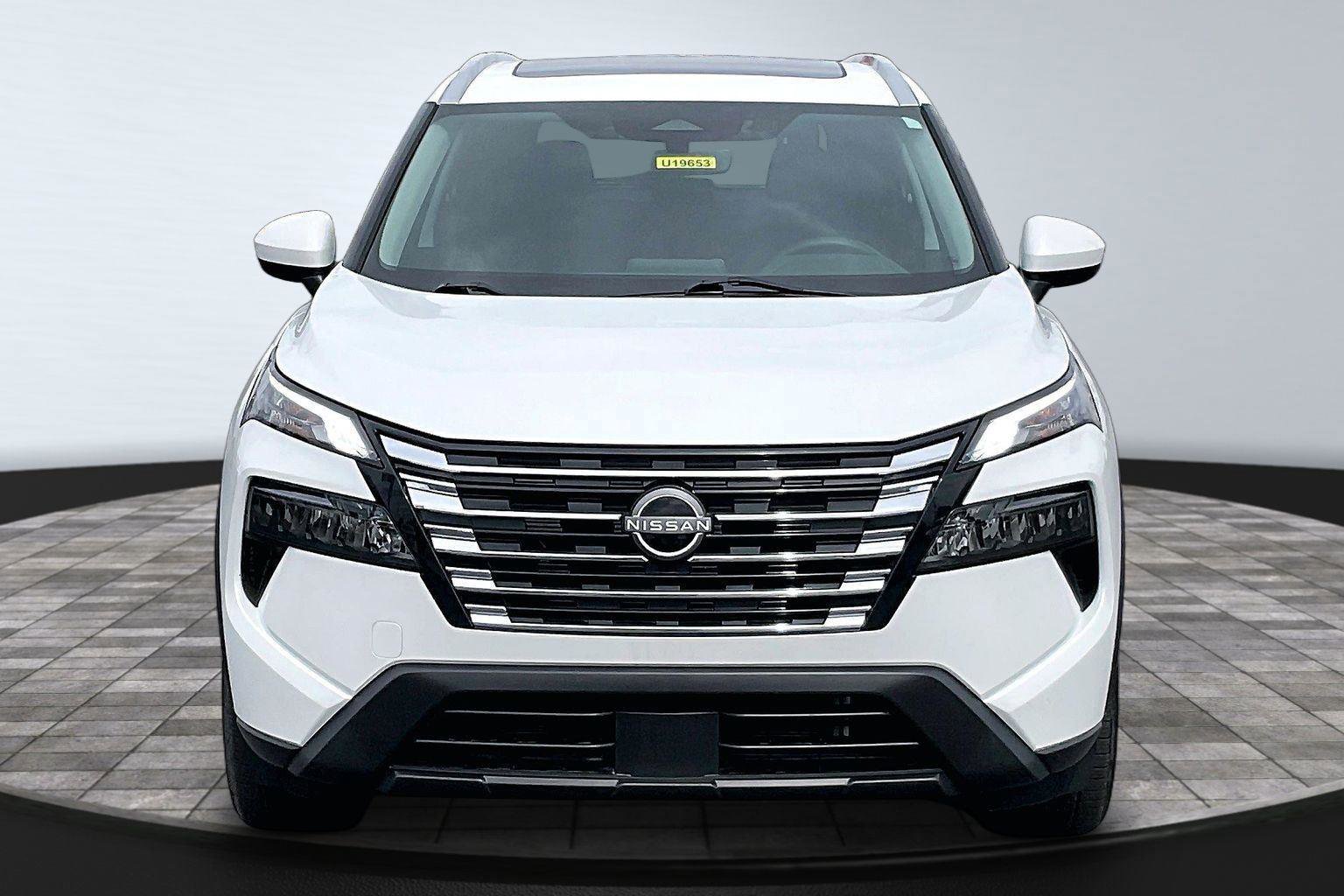 Certified 2024 Nissan Rogue SV w/ SV Premium Package FWD image 4