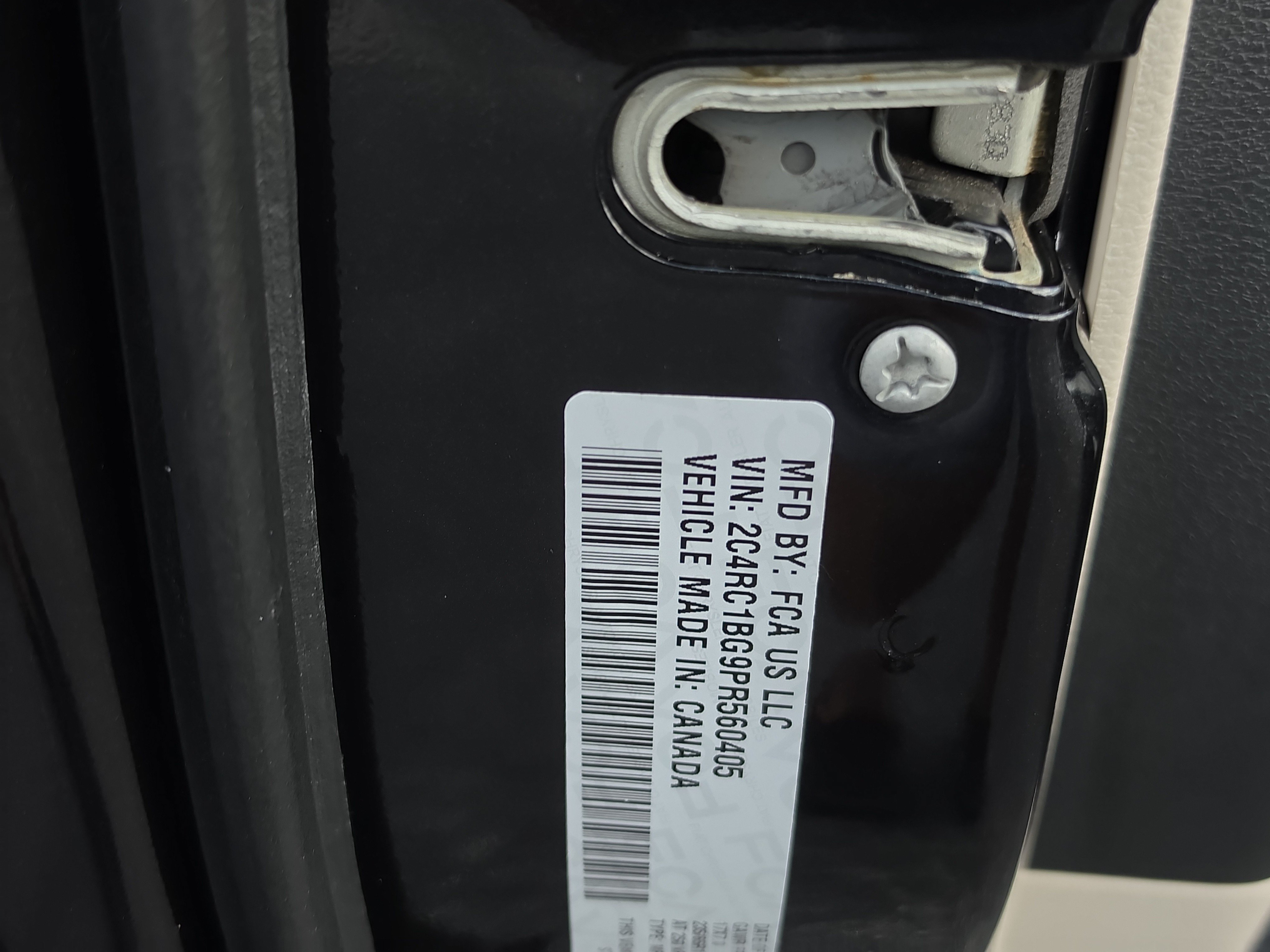 Used 2023 Chrysler Pacifica Touring-L FWD image 31