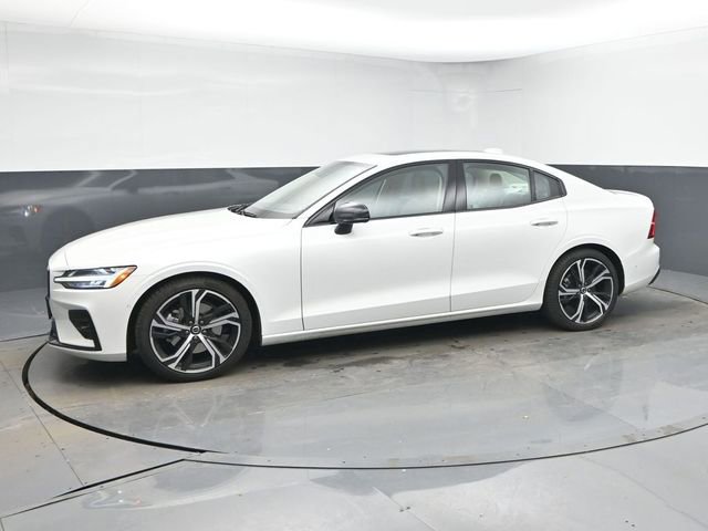 Used 2024 Volvo S60 B5 Ultimate image 4