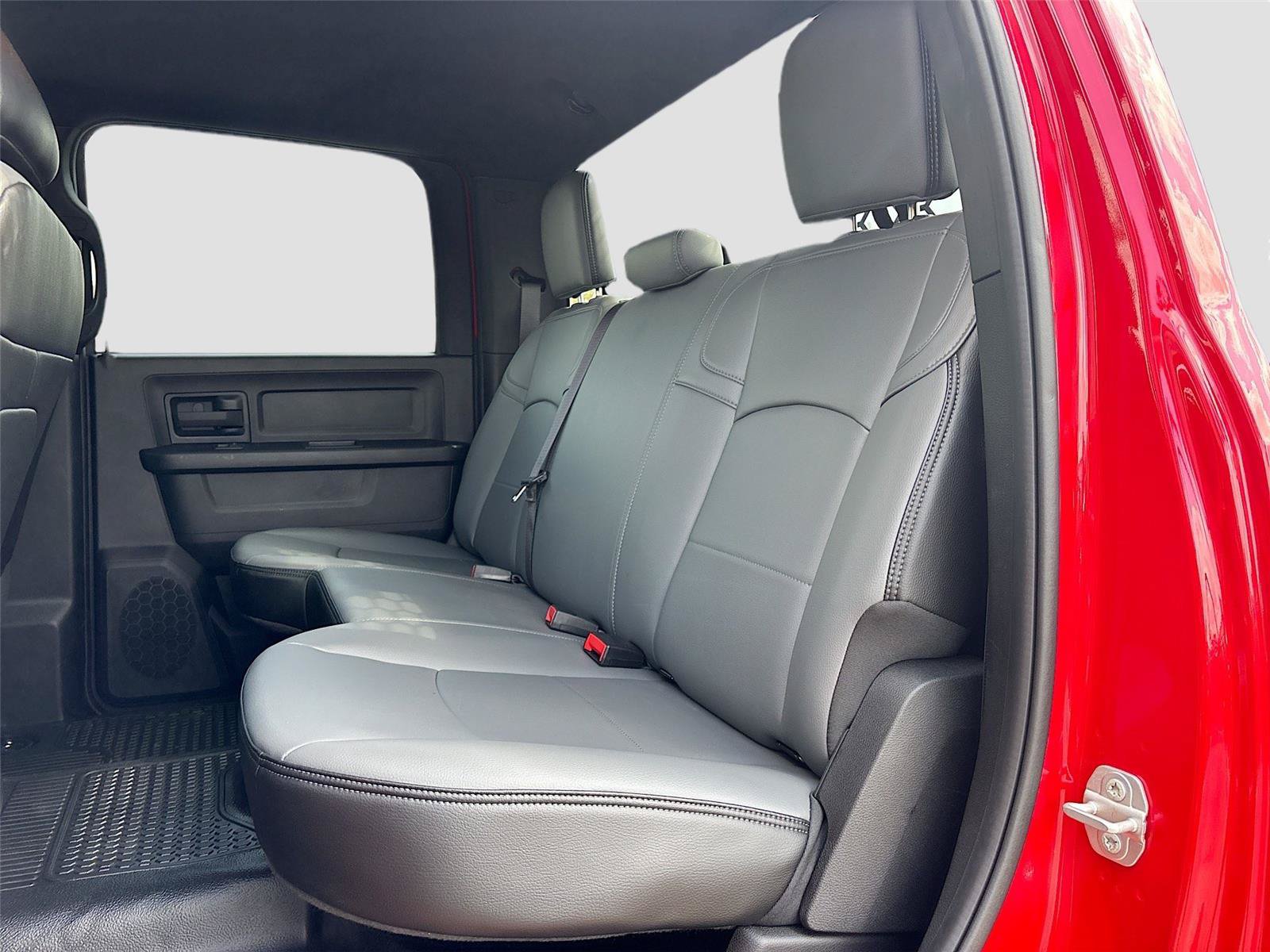 Used 2024 RAM 3500 Tradesman RWD image 22