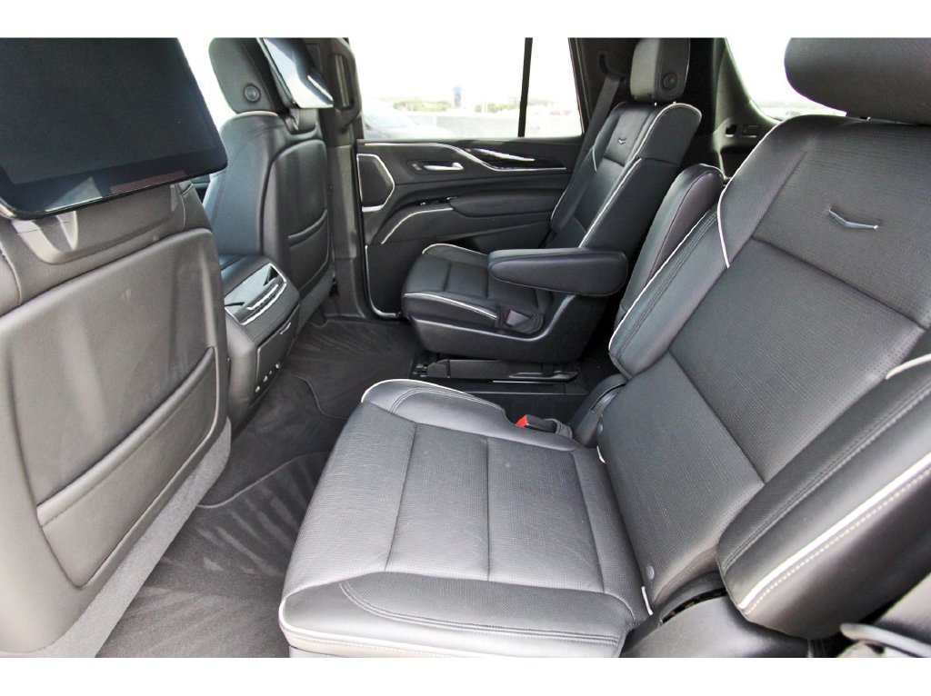 Used 2021 Cadillac Escalade Sport w/ Driver Assist Tech Package AWD/4WD image 7
