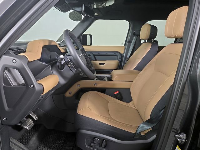 Used 2025 Land Rover Defender 110 V8 image 14
